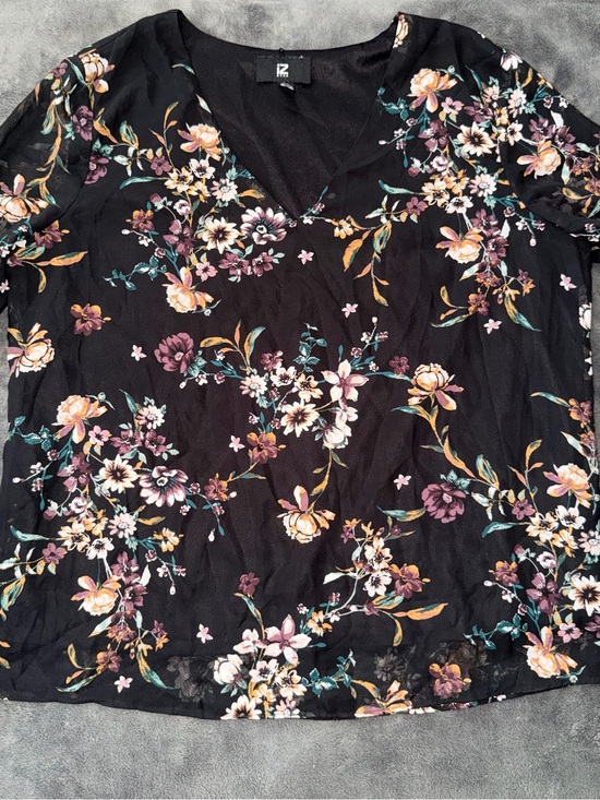 Tops - Floral V-Neck Blouse - Black/Multi